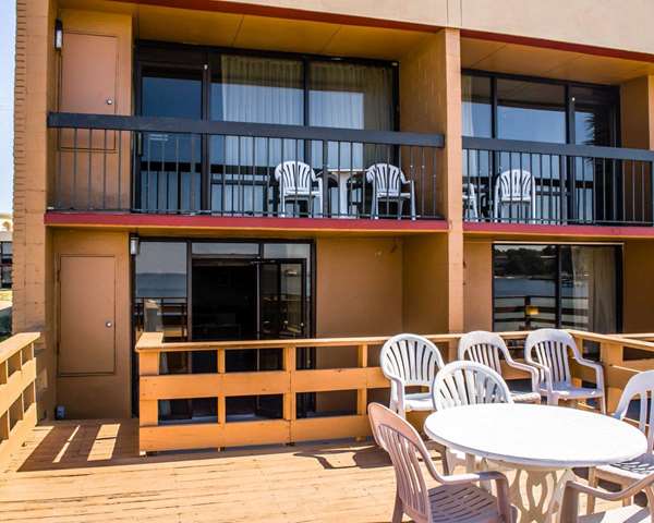 Suite - Quality Inn & Suites Gulf Breeze