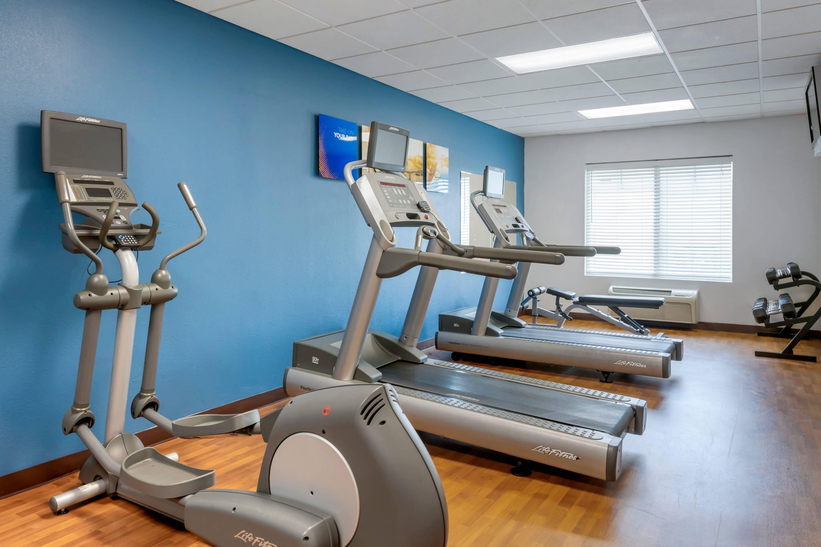 Fitness center | Comfort Suites Near Universal Orlando Resort