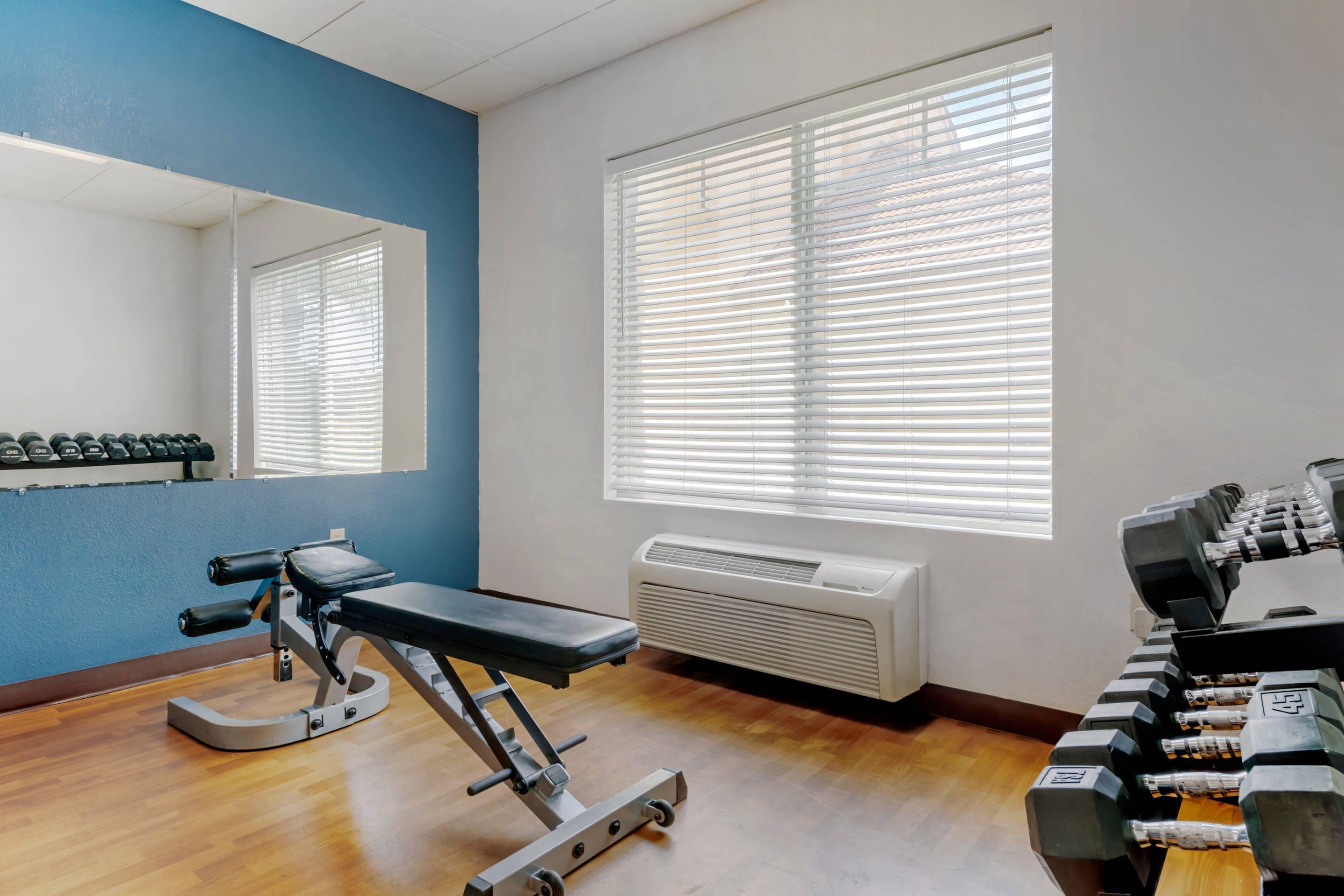 Fitness center | Comfort Suites Near Universal Orlando Resort