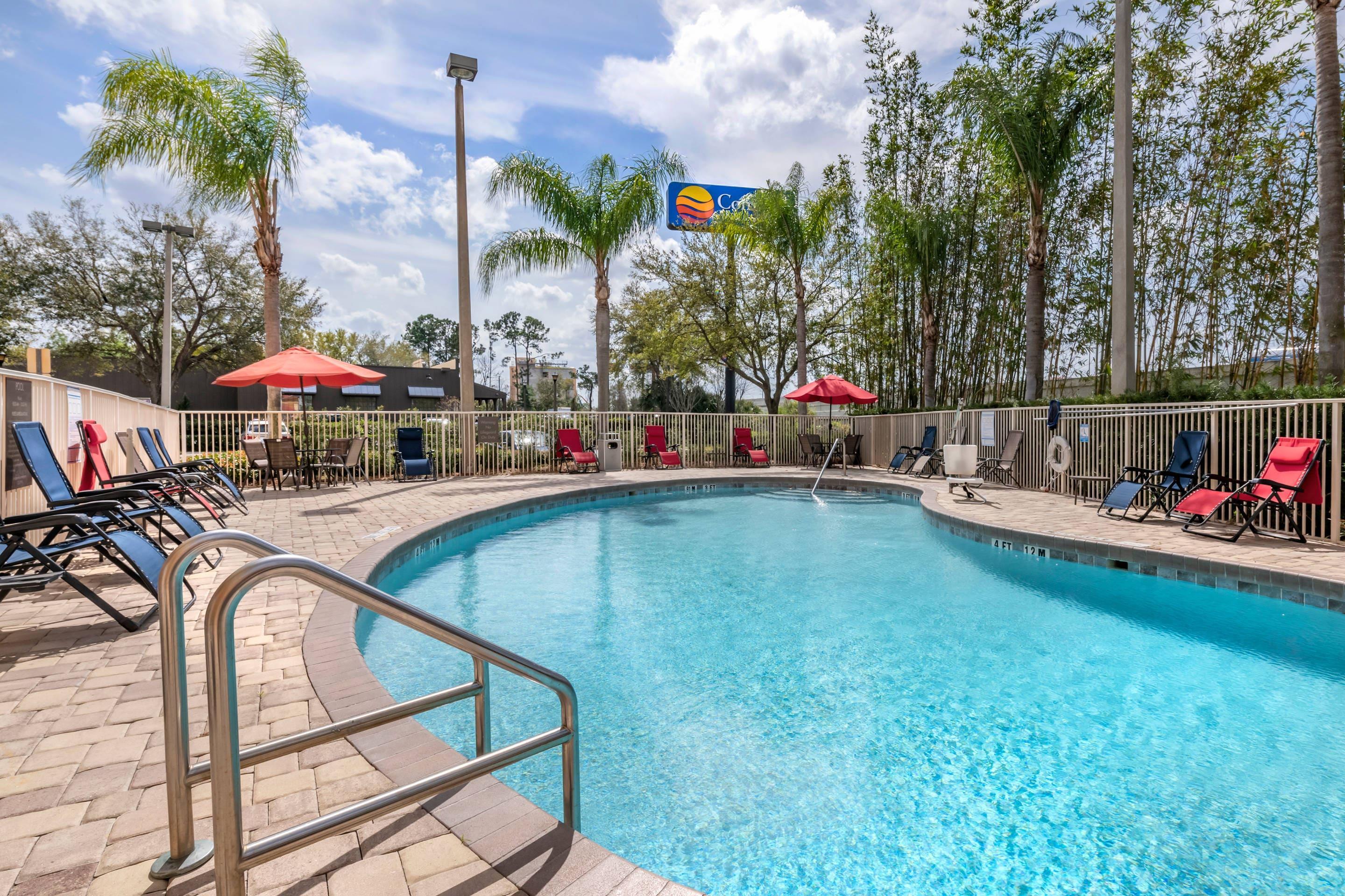 Indoor pool | Comfort Inn & Suites Orlando North