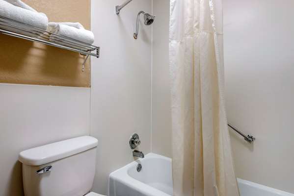  - Quality Inn Suites & Conference Center Brooksville - I-75, Exit 301
