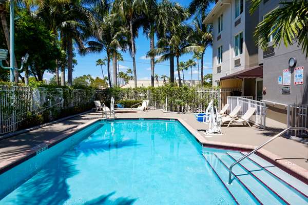Pool - Sleep Inn & Suites Dania Beach