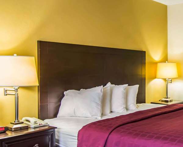  - Quality Inn Alachua
