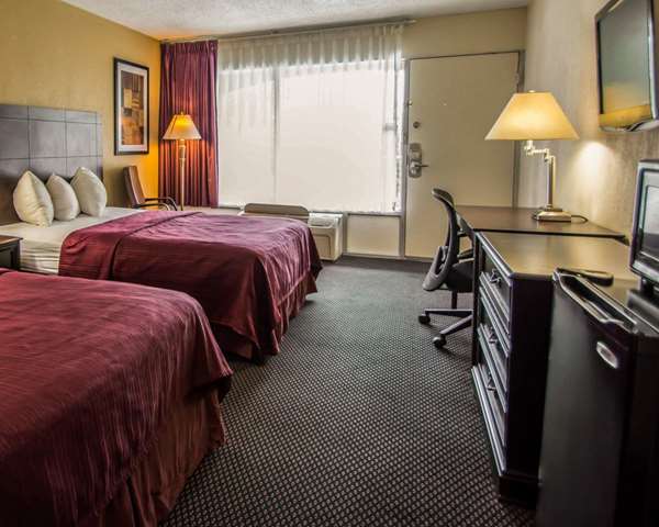  - Quality Inn Alachua