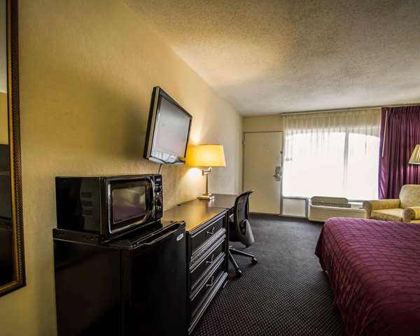  - Quality Inn Alachua