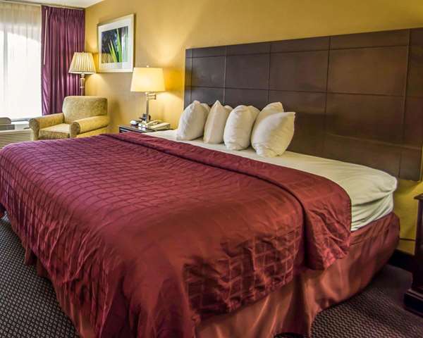  - Quality Inn Alachua