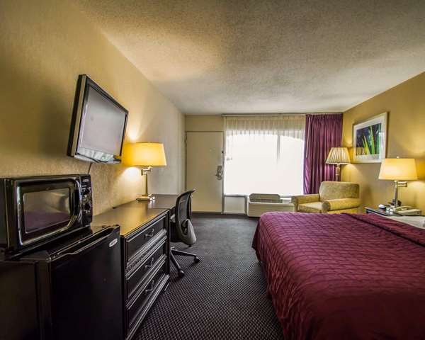  - Quality Inn Alachua