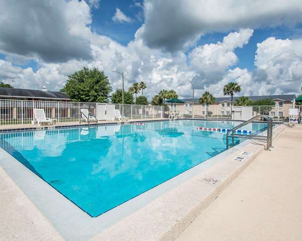 Pool - Quality Inn Gainesville - I-75, Exit 382