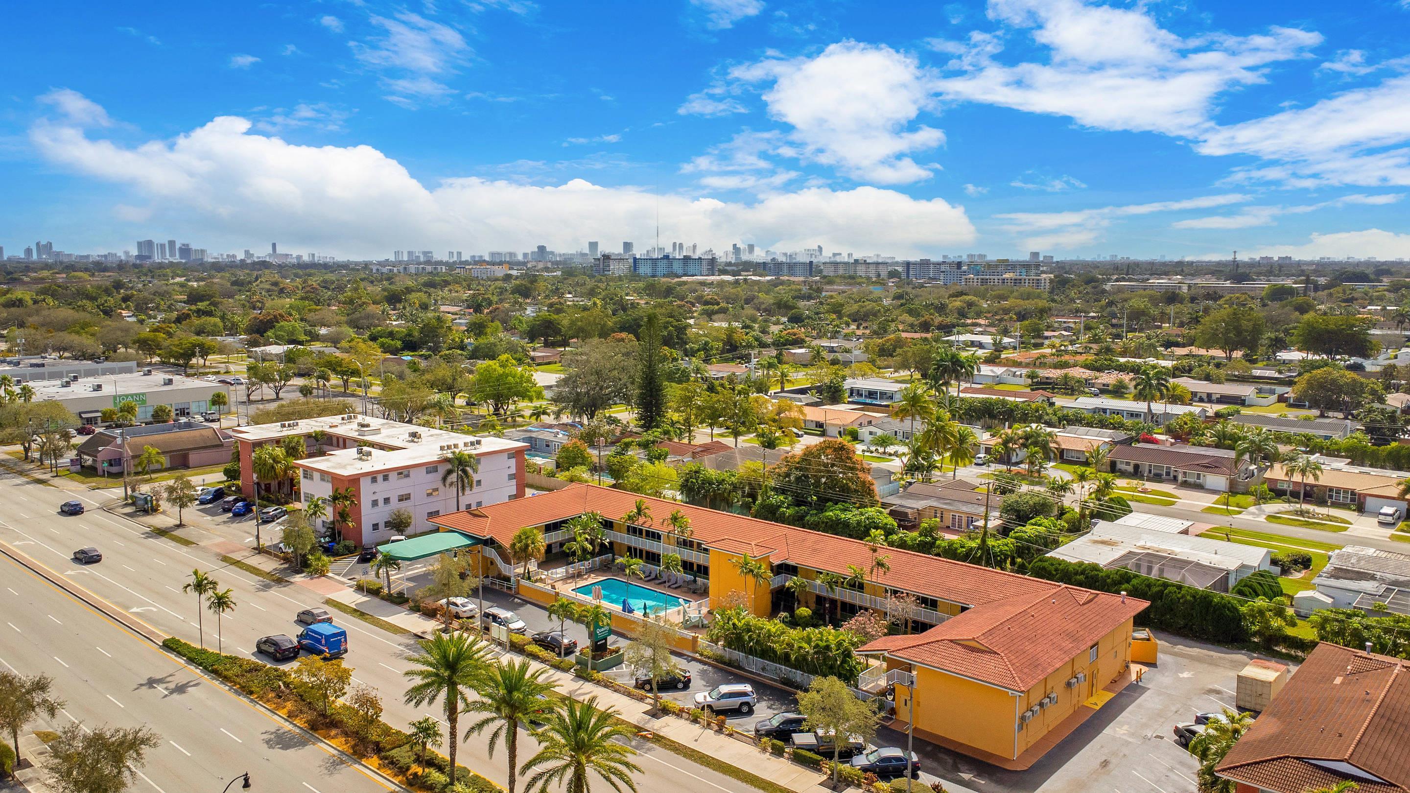 Hotel exterior | Quality Inn & Suites Airport/Cruise Port Hollywood