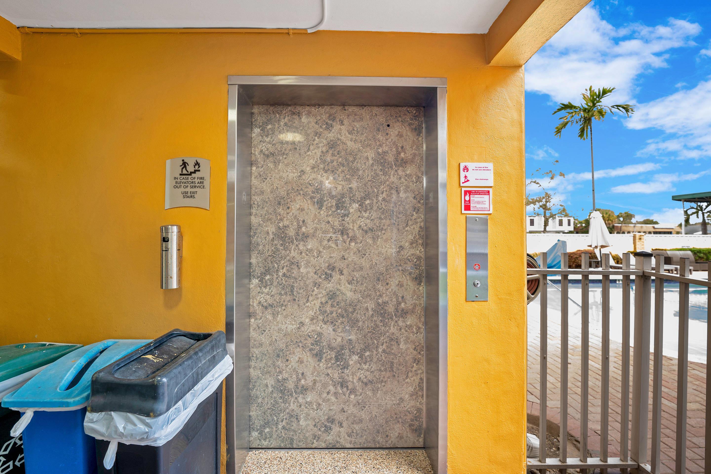 Elevator | Quality Inn & Suites Airport/Cruise Port Hollywood