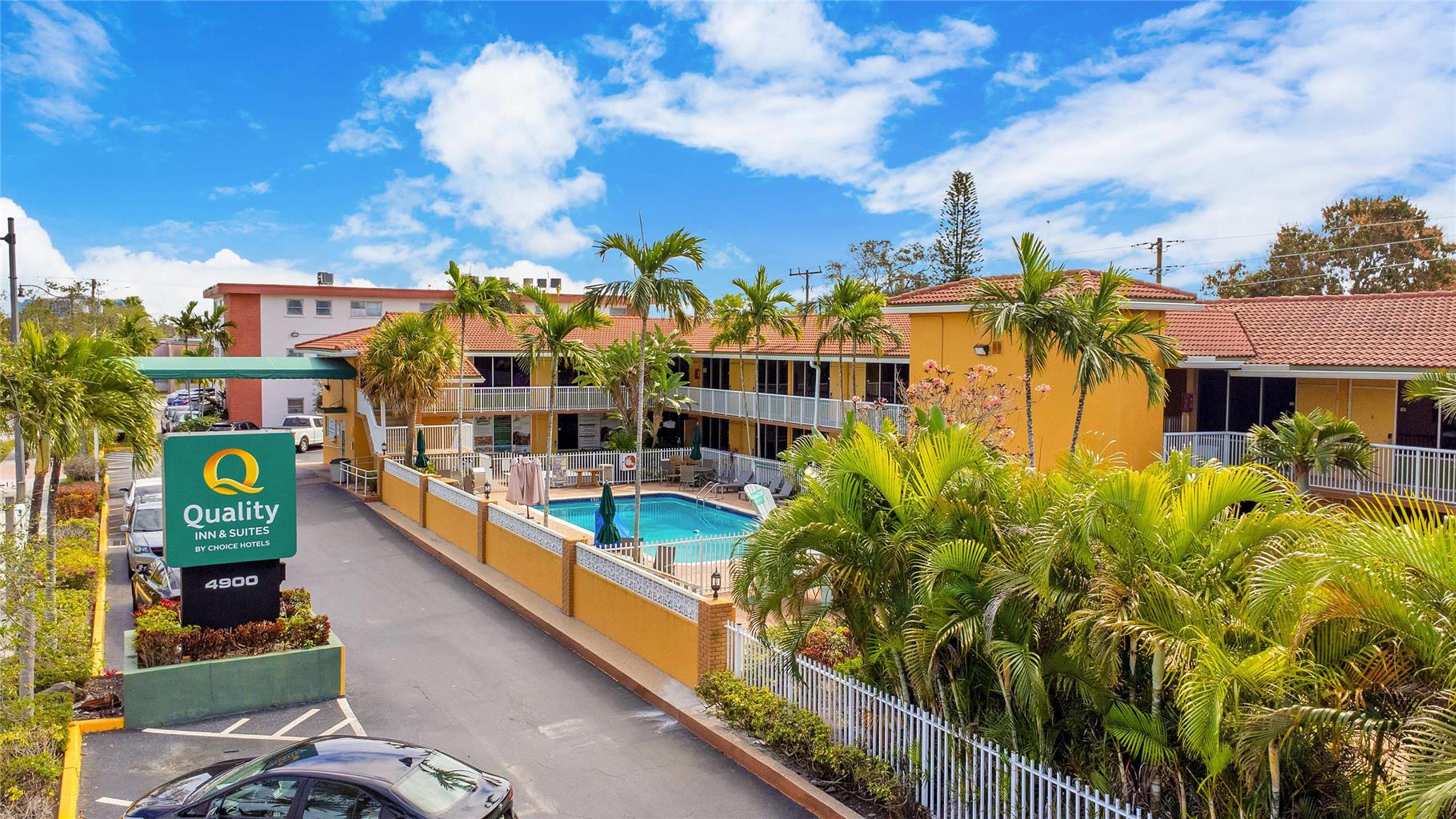 Quality Inn & Suites Hollywood Blvd