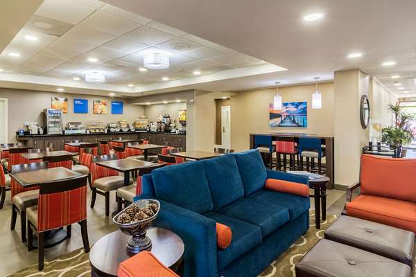  - Comfort Inn Airport Pensacola - I-10, Exit 13