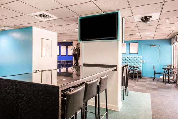 Amenities - Quality Inn & Suites at Universal Studios Orlando