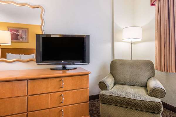  - Quality Inn & Suites at Universal Studios Orlando