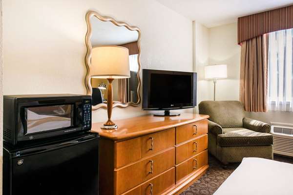  - Quality Inn & Suites at Universal Studios Orlando