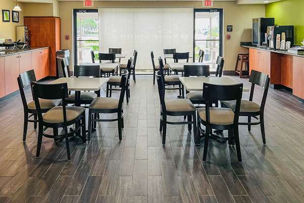 Amenities - Sleep Inn & Suites Lakeland - I-4, Exit 33