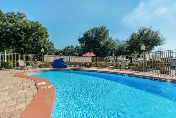 Pool - Sleep Inn & Suites Ocala - I-75, Exit 341