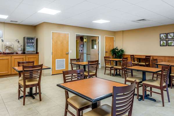 Amenities - Sleep Inn & Suites Ocala - I-75, Exit 341