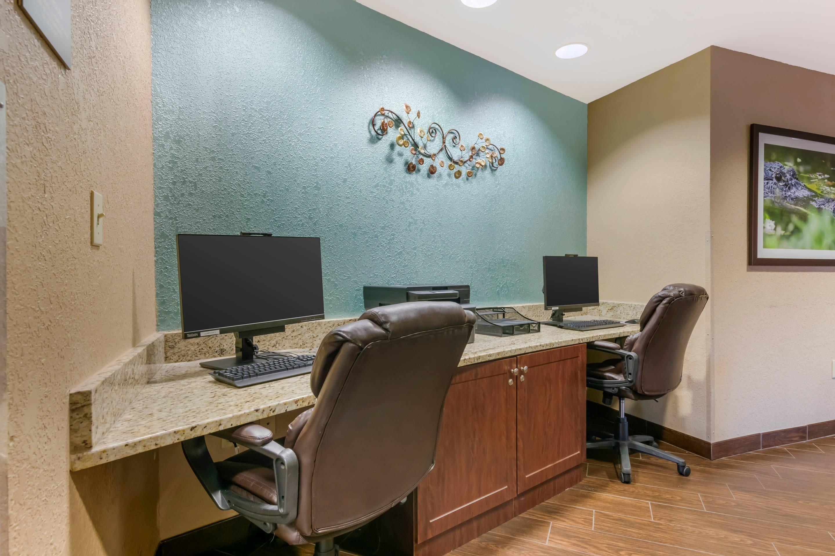 Business center | Comfort Suites The Villages