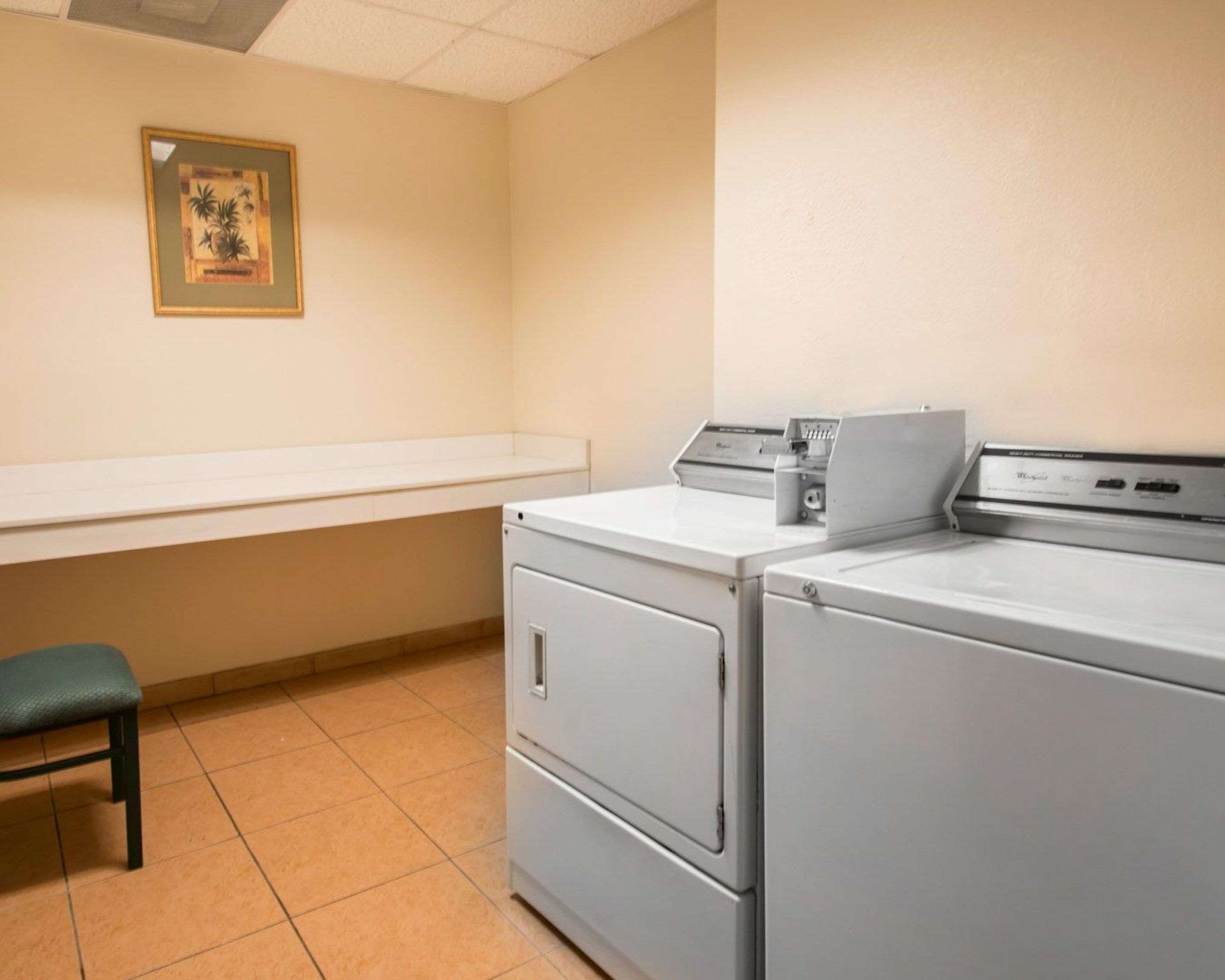 Laundry room on-site. | Comfort Suites Fort Pierce I-95