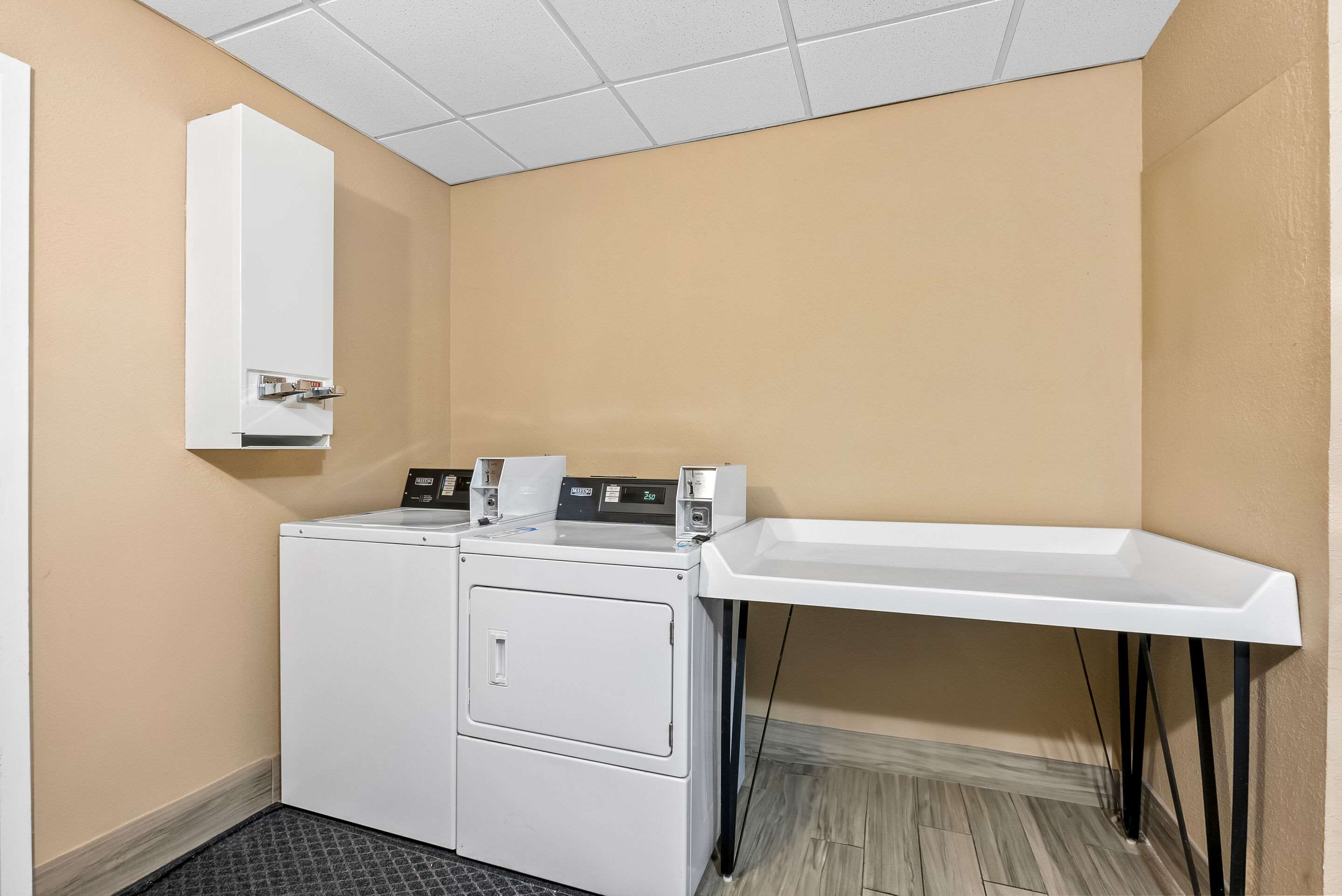 Guest laundry facilities | Comfort Inn & Suites Panama City - St Andrew