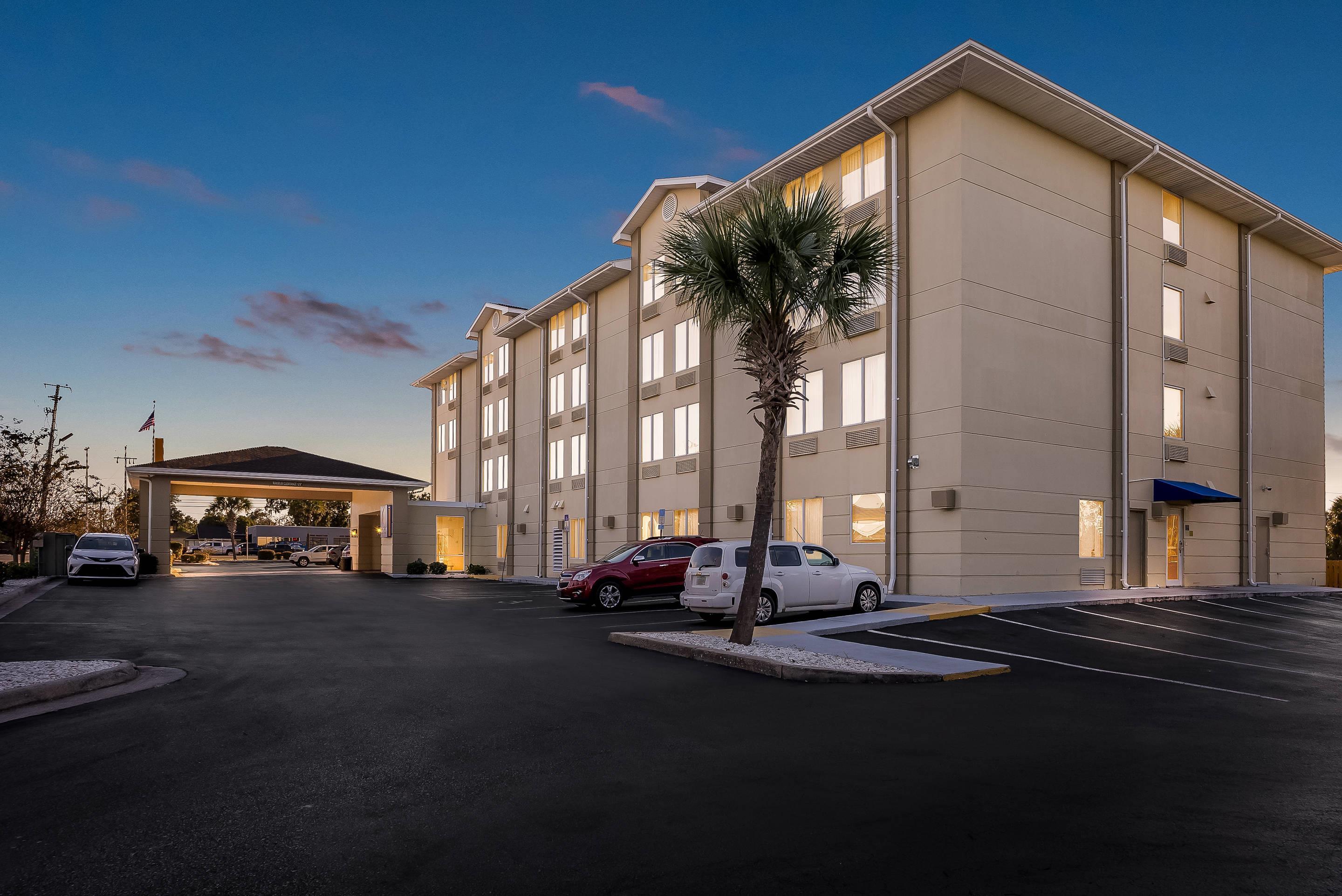 Twilight | Comfort Inn & Suites Panama City - St Andrew