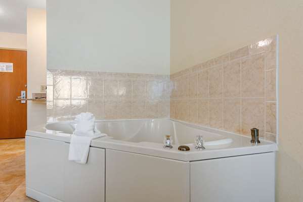 Suite - Sleep Inn & Suites Port Charlotte