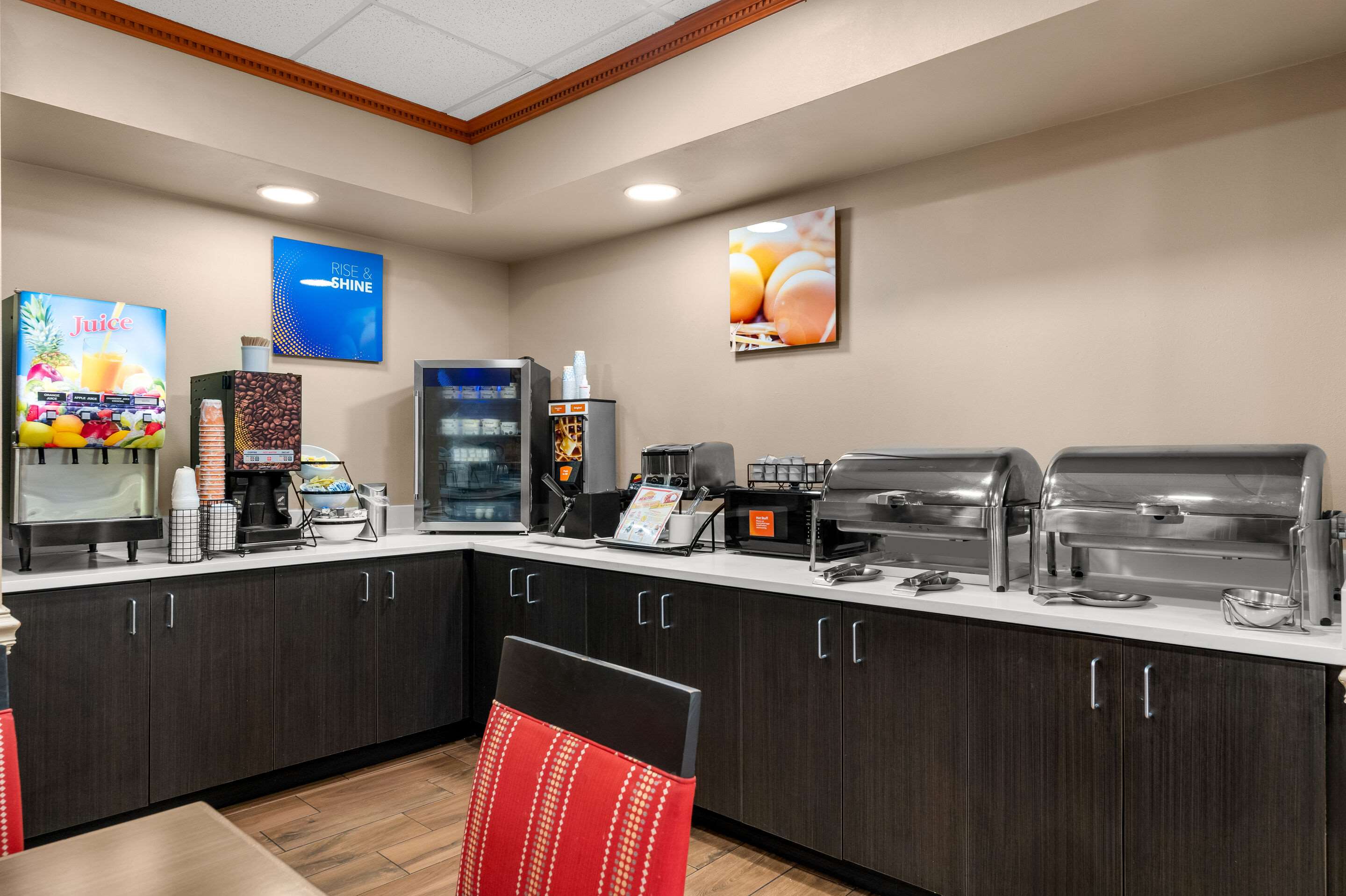 Breakfast area