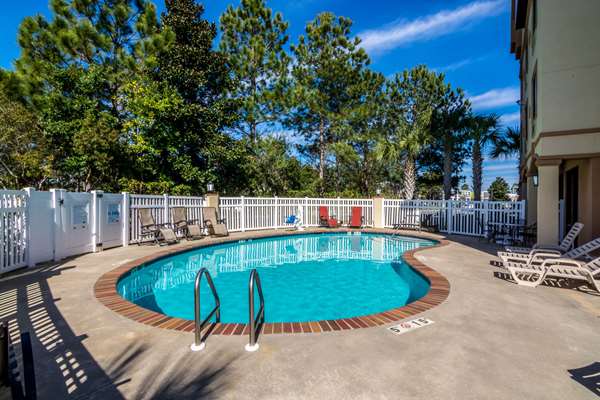 Pool - Comfort Suites Panama City Beach
