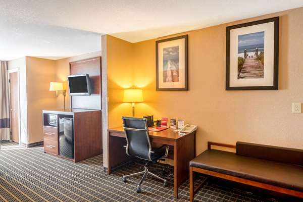 Suite - Comfort Suites Panama City Beach