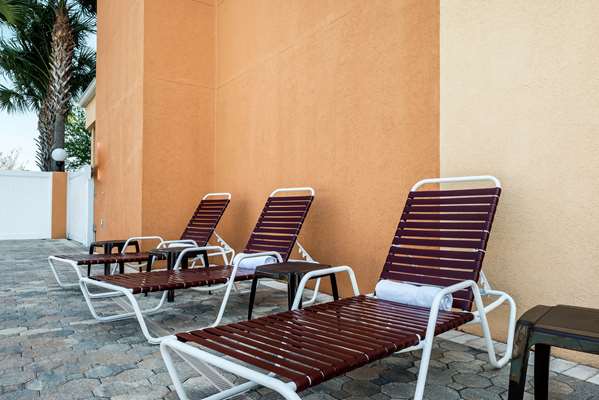 Pool - Comfort Suites Northwest Tampa