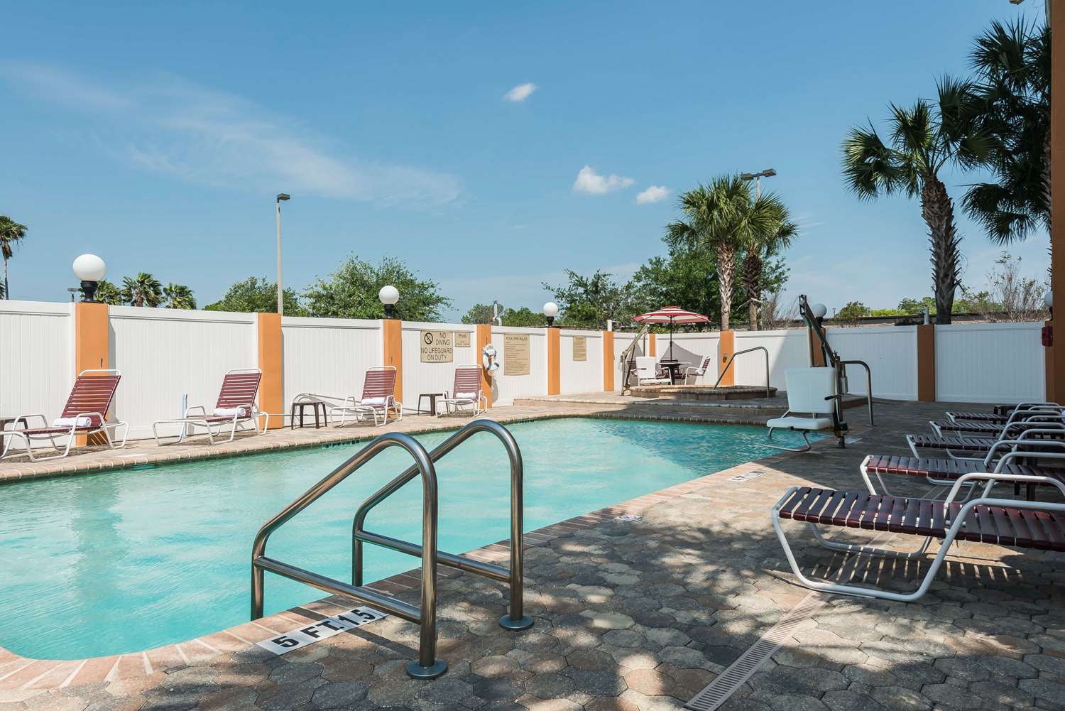 Comfort Suites Northwest Tampa, FL See Discounts