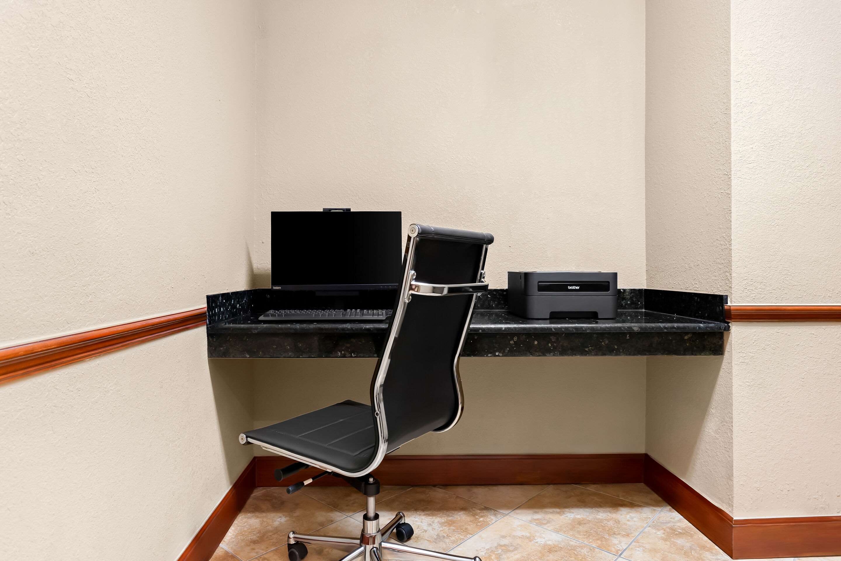 Business center | Comfort Suites Tampa Airport North