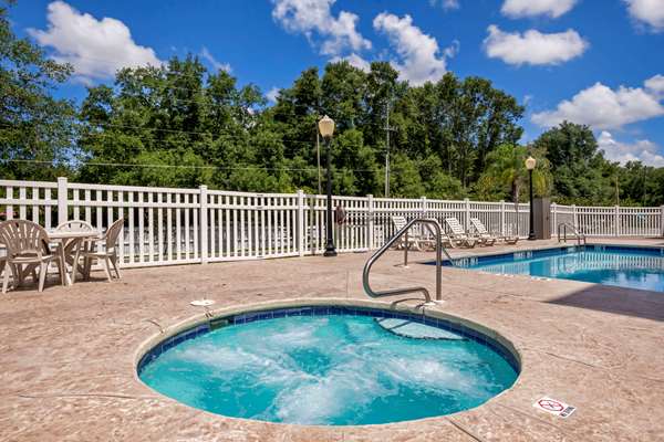 Pool - Comfort Suites Ocala - I-75, Exit 354