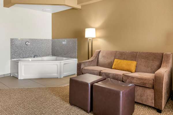 Suite - Comfort Suites Ocala - I-75, Exit 354