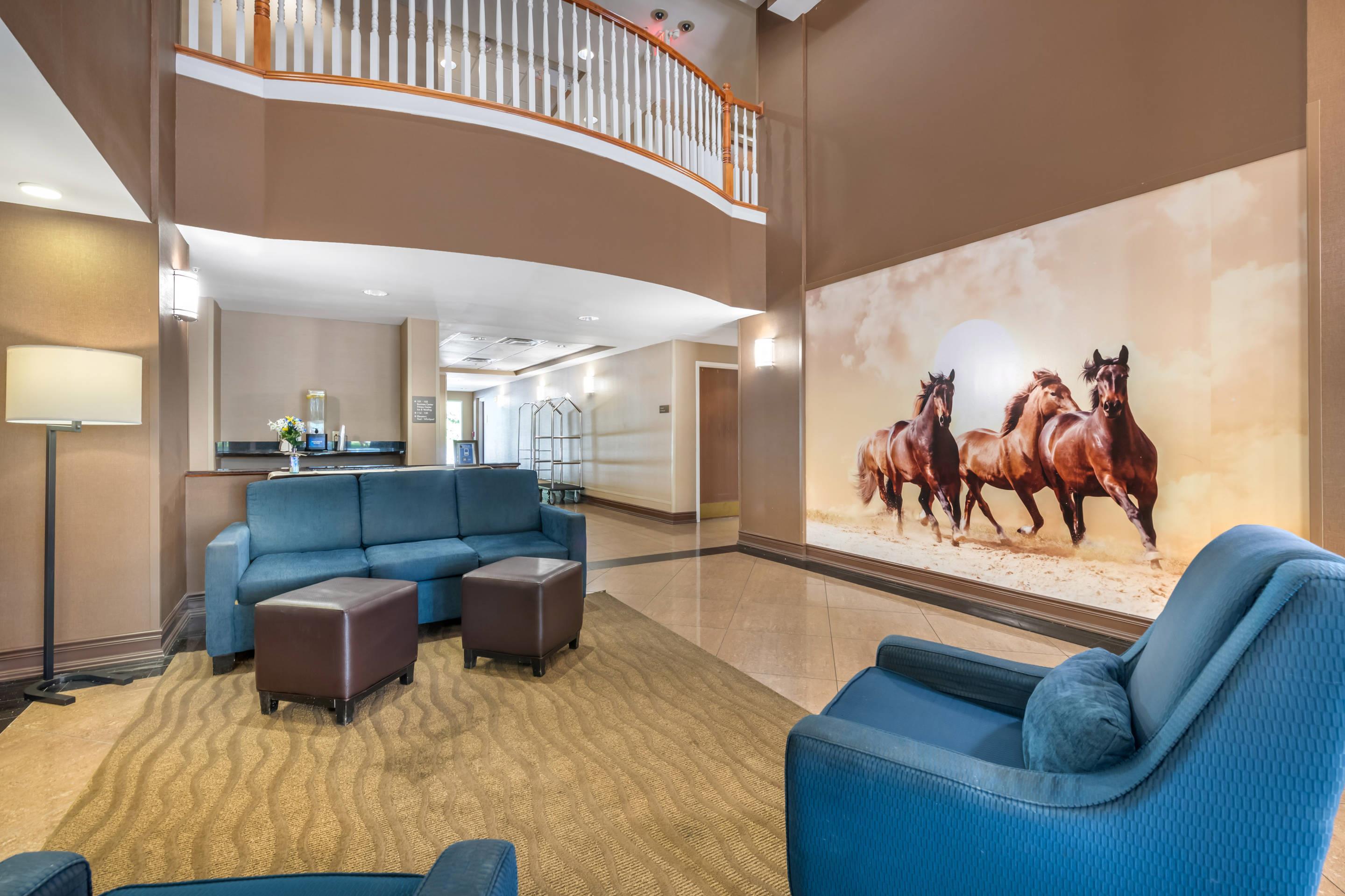 Hotel lobby | Comfort Suites Ocala North