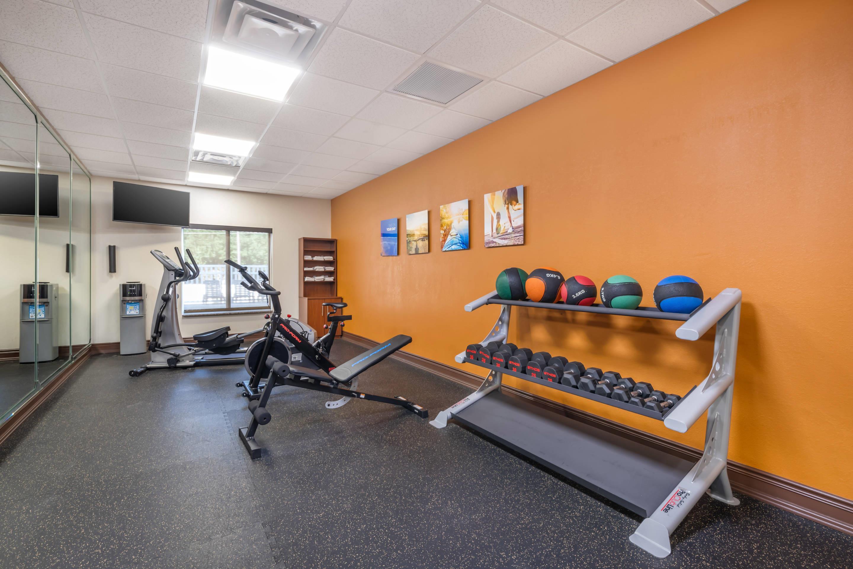 Fitness center | Comfort Suites Ocala North