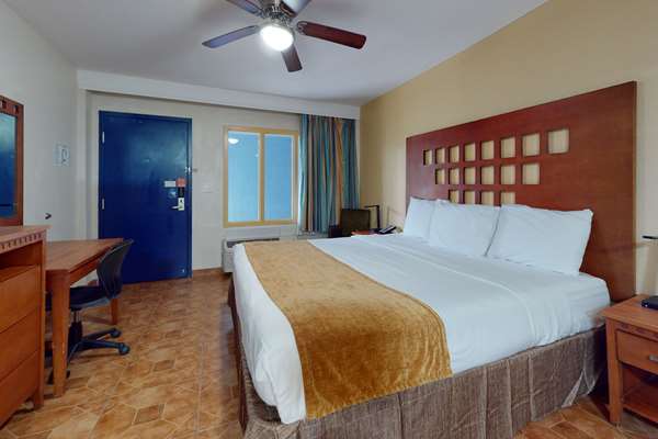  - Rodeway Inn & Suites Fort Lauderdale - I-95, Exit 25