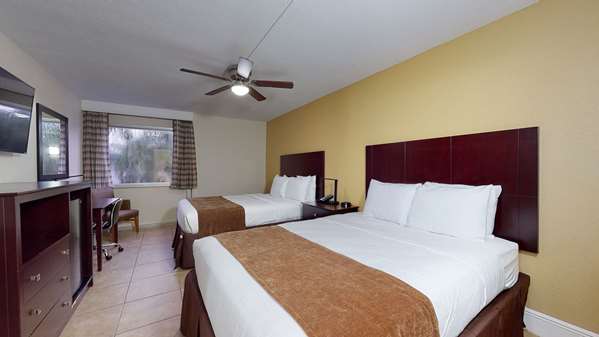  - Rodeway Inn & Suites Fort Lauderdale - I-95, Exit 25