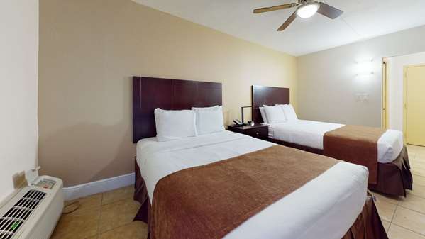  - Rodeway Inn & Suites Fort Lauderdale - I-95, Exit 25