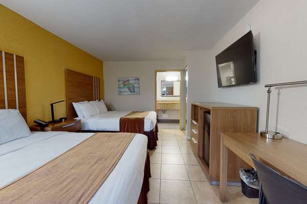  - Rodeway Inn & Suites Fort Lauderdale - I-95, Exit 25