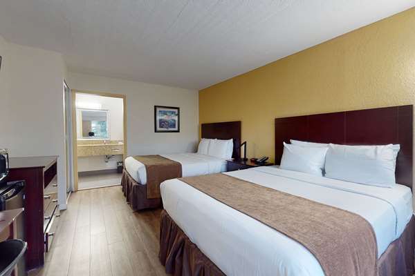  - Rodeway Inn & Suites Fort Lauderdale - I-95, Exit 25
