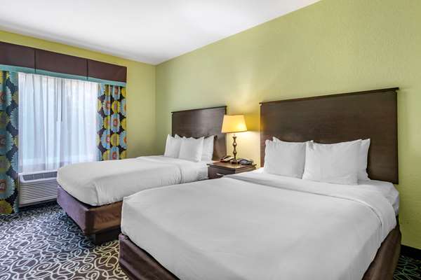  - Comfort Suites at Fairgrounds Tampa - I-4, Exit 7