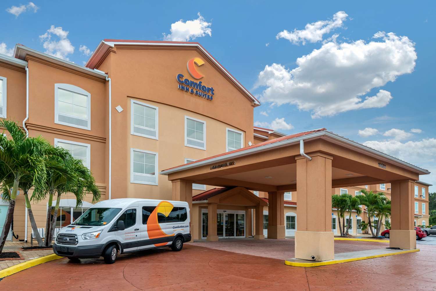 home2 suites fort myers fl