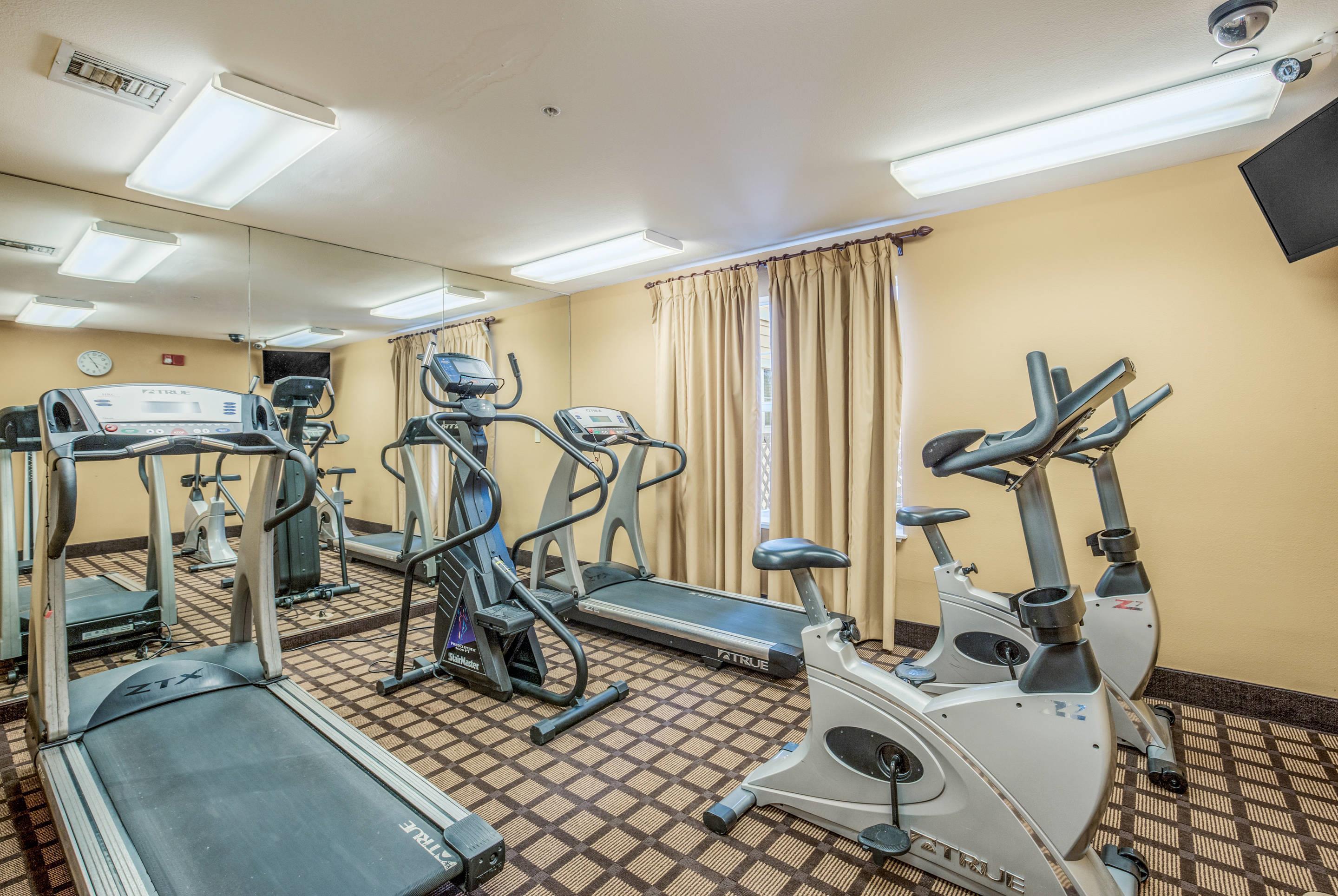 Fitness center | MainStay Suites