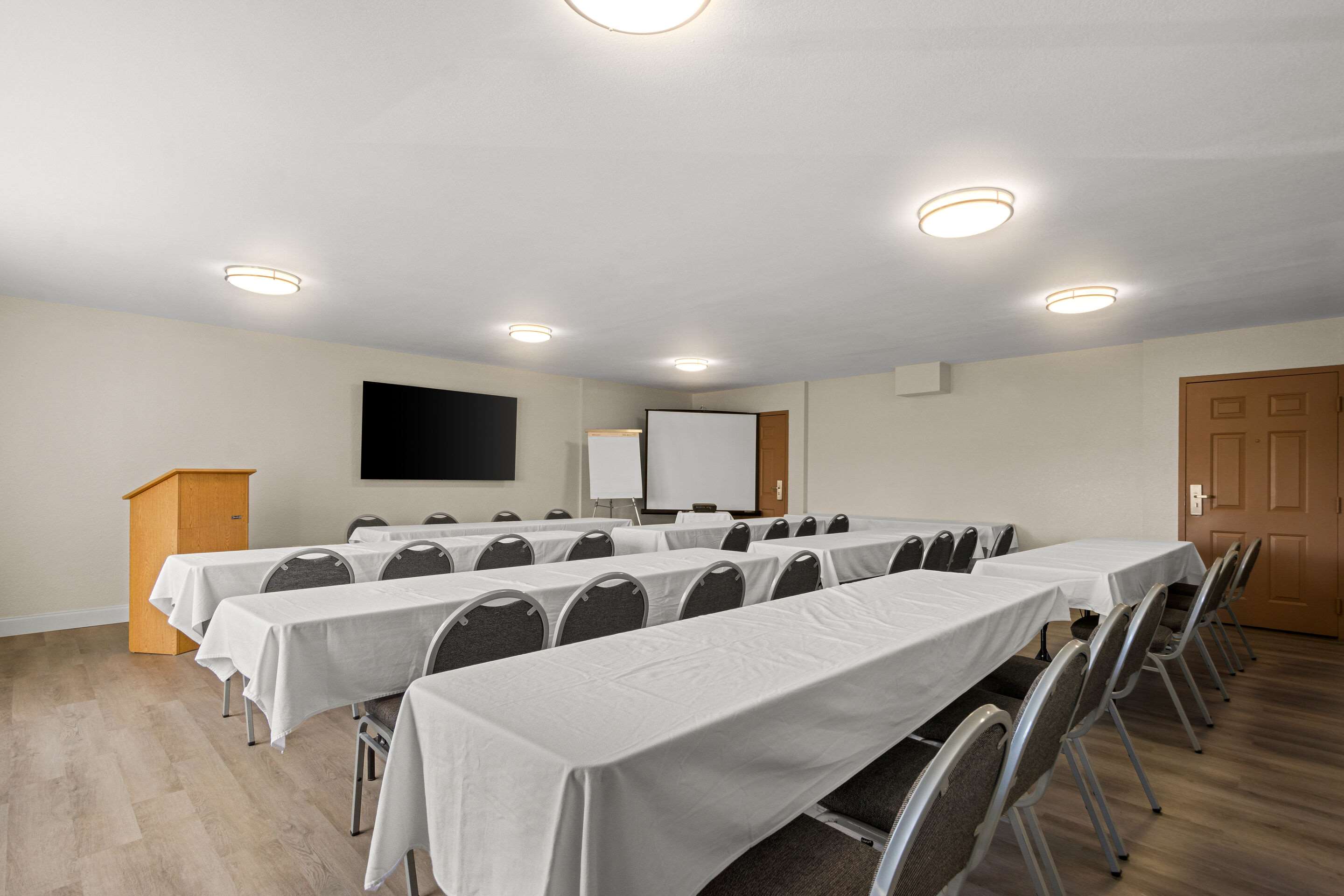 Meeting room | Quality Inn Sarasota I-75
