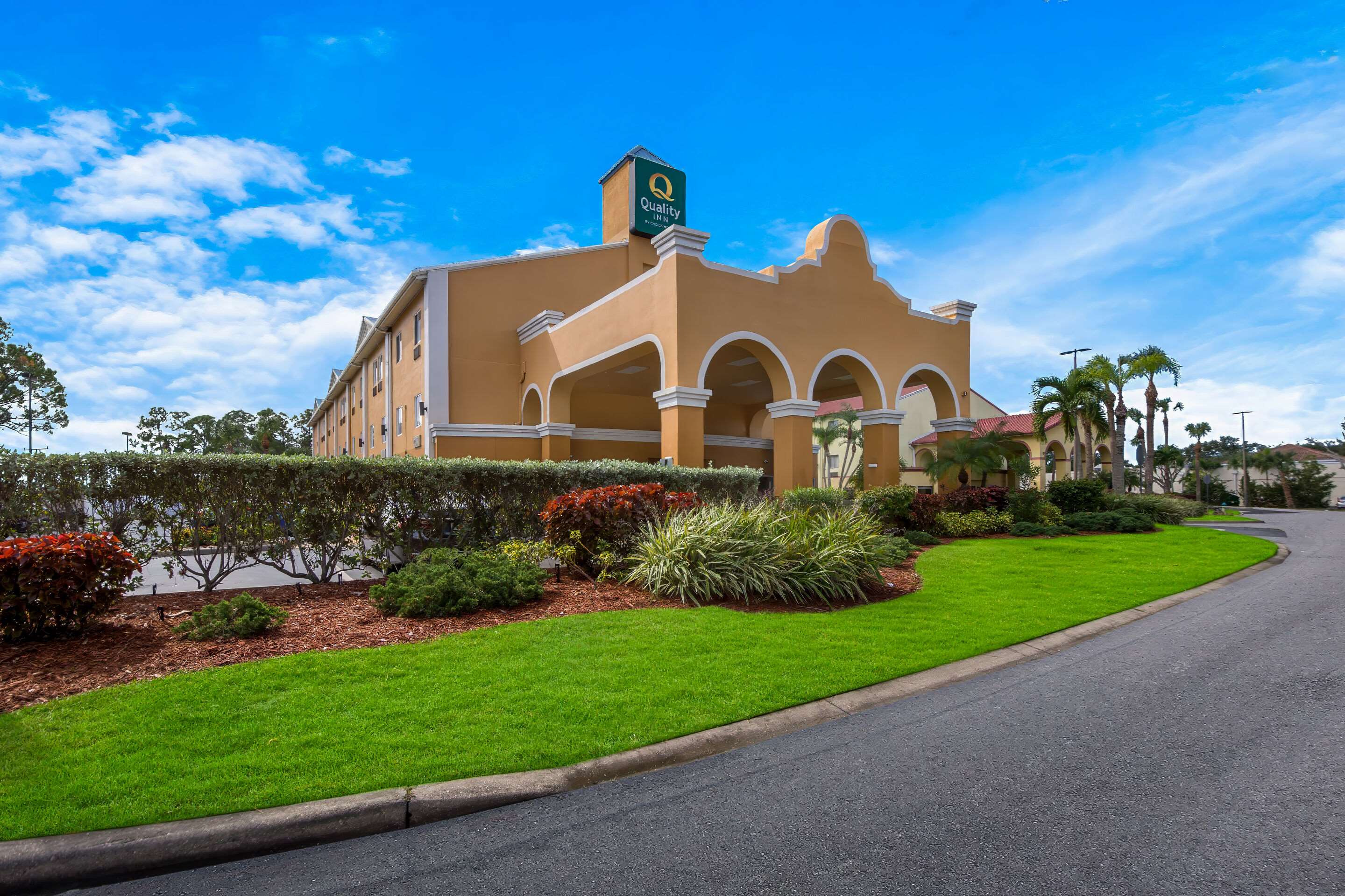 Hotel exterior | Quality Inn Sarasota I-75