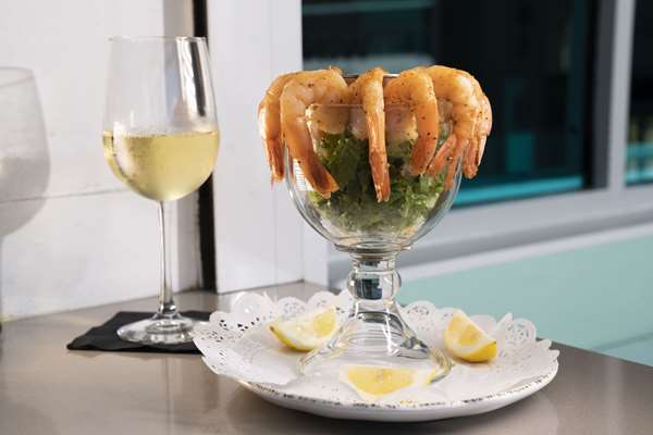 Restaurant - Winter the Dolphins Beach Club Resort Clearwater Beach