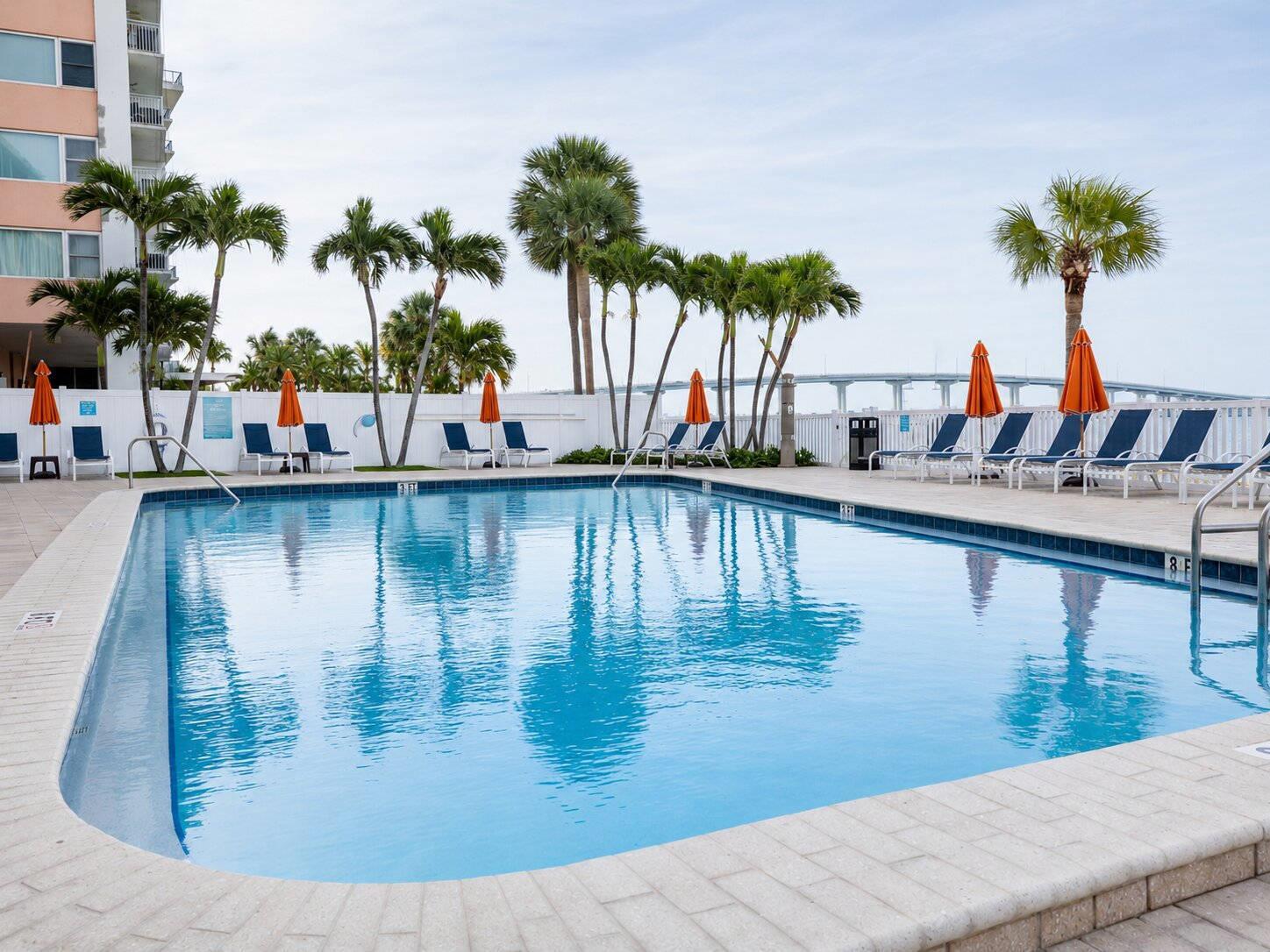 Outdoor pool | Winter the Dolphins Beach Club, Ascend Hotel Collection