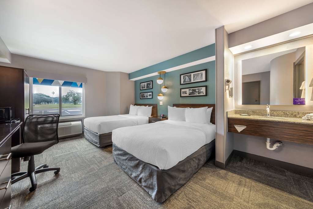 SLEEP INN MIAMI AIRPORT-guestroom-Guest Room,On-Site.jpg